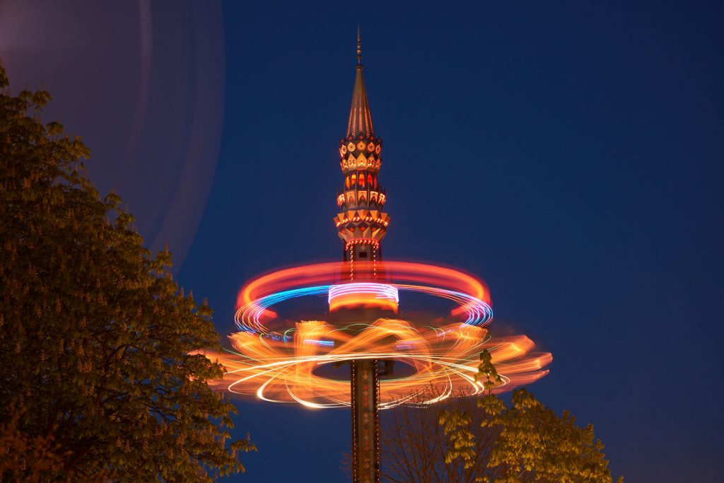KubeCon - Tivoli park after dark